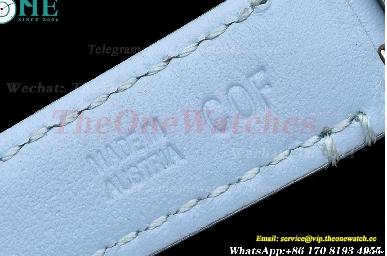 Quartz Leather White Strap LE Blue dial SS Small On Tank K11F Must 0330